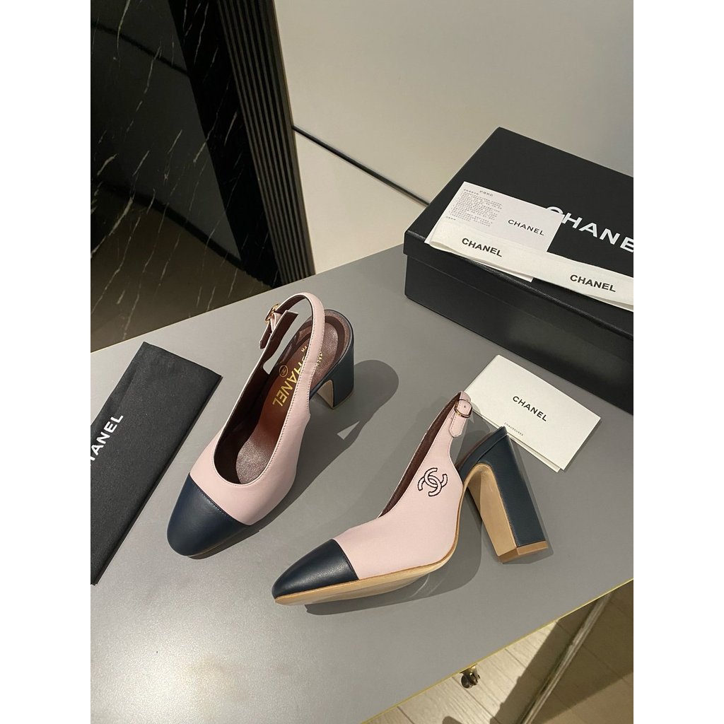 ph-11134201-820lh-mqspncq0yxvz6f.jpg Chanel two-tone block heel pump slingback size 35-40