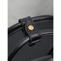 small Vintage Miu miu women's shopper handbag/shoulder leather tote with plaque charm - 图片 9