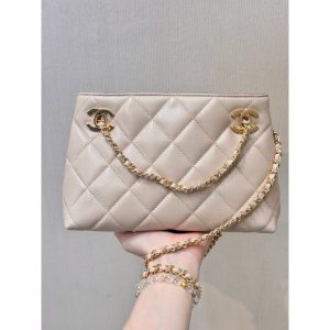 chanel burgundy mini shopping tote in diamond-quilted lambskin
