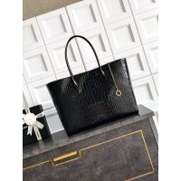 Chanel shopping Tote in black Croco-Effect Calfskin
