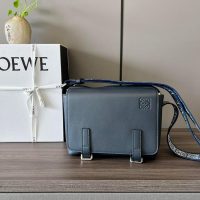 Loewe unisex military messenger flap shoulder crossbody case camera bag full inclusion - 图片 6