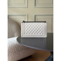 Vintage Chanel boy shoulder flap bag in caviar calfskin GHW