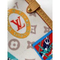 Women's Louis Vuitton Side Trunk MM handbag in White Calfskin